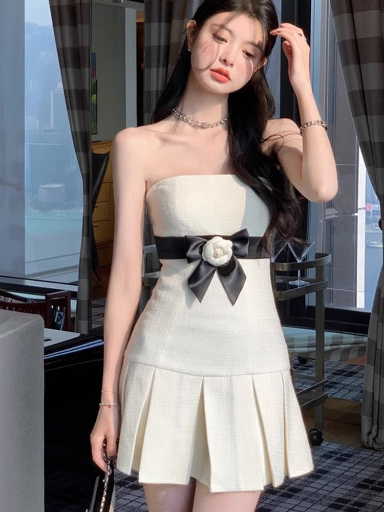 White & Black Floral Bow Dress - Jennie BlackPink front