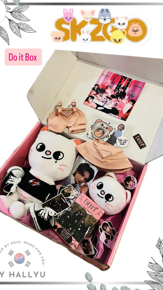 K-Pop SKZOO Box – Fan-Made Stray Kids Inspired Custom Outfit & Collectible Gift